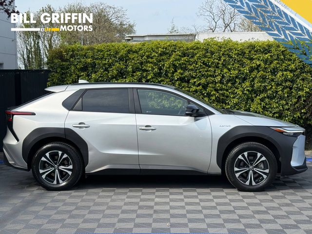 Image for 2024 Toyota bZ4X MOTION // TINY MILEAGE // APPLE CARPLAY/ANDROID AUTO // 360 PARKING CAMERAS