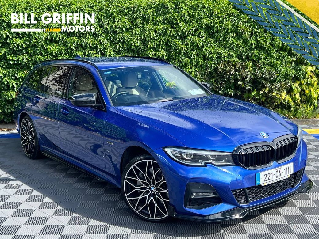 Image for 2022 BMW 3 Series 330e M-SPORT COMPETITION TOURING 2.0 HYBRID // APPLE CARPLAY/ANDROID AUTO // DIGITAL CLUSTER // 20" COMPETITION ALLOYS