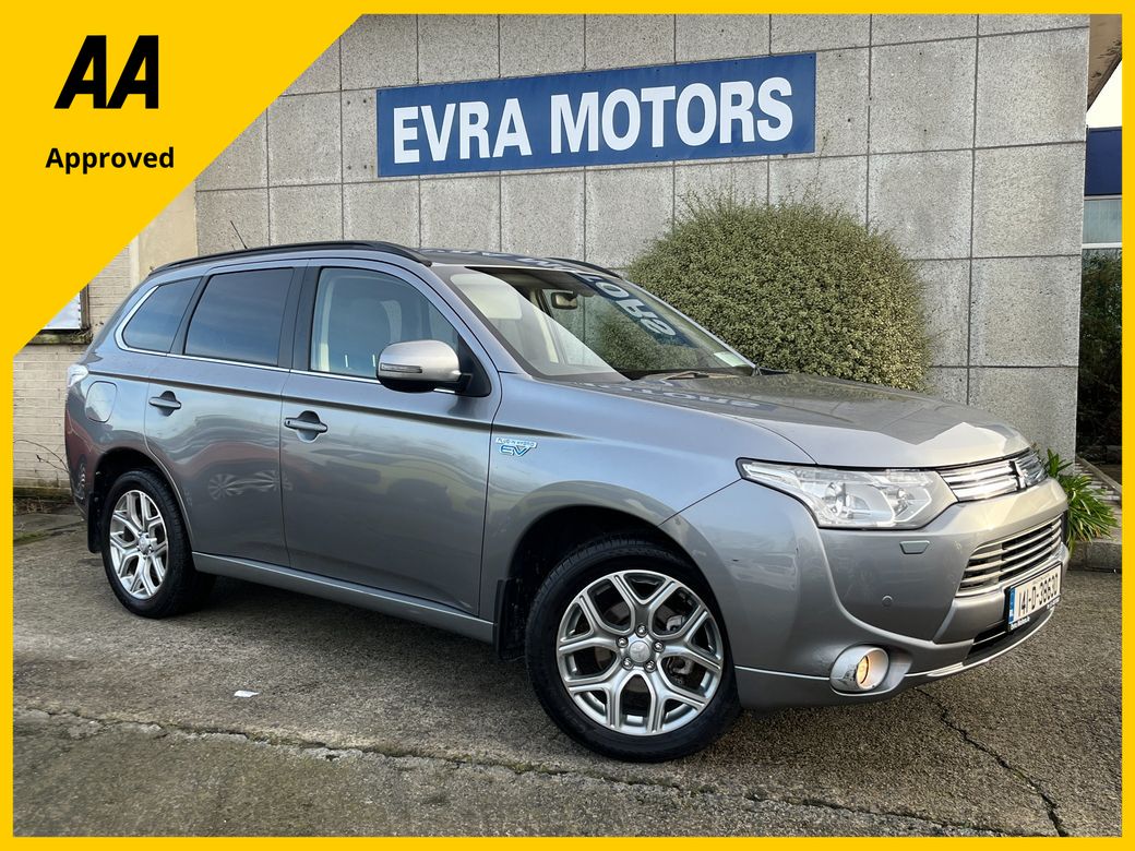 Image for 2014 Mitsubishi Outlander GX4H AUTOMATIC 2.0 PHEV PETROL //HIGH SPEC//SUNROOF//FULL LEATHER//REVERSE CAMERA//