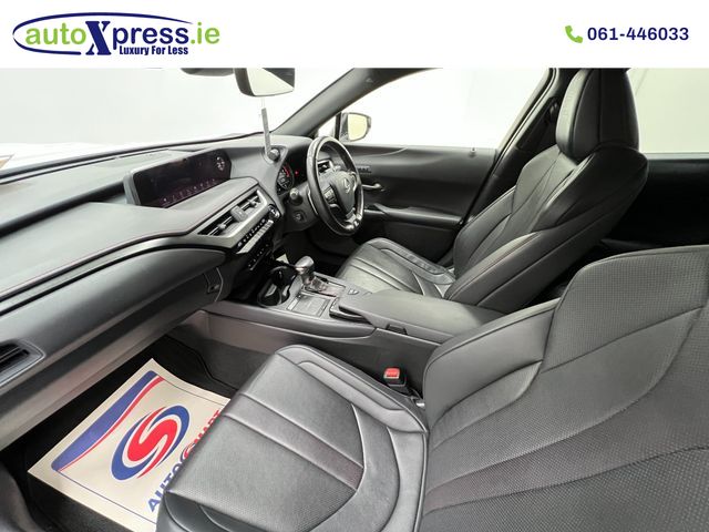 Image for 2019 Lexus UX 250H VERSION C 2.0 Hybrid Automatic, Reversing camera