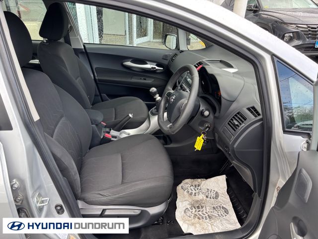 Image for 2012 Toyota Auris MC 1.4D4D Terra 5DR