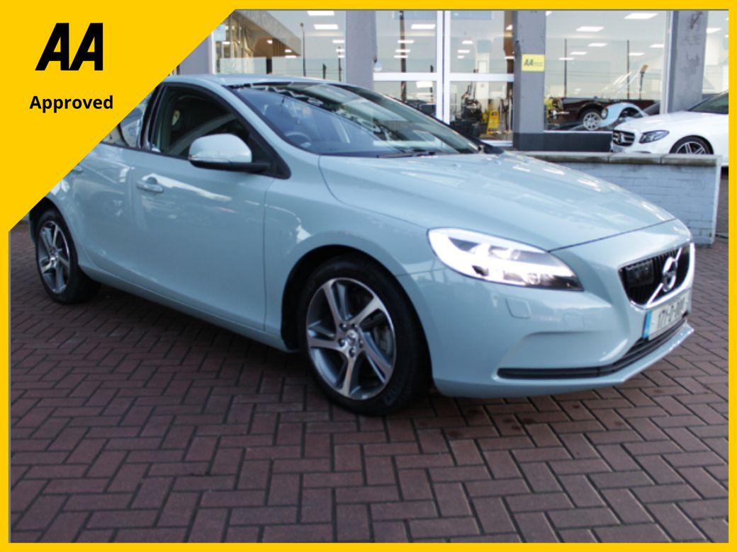 Image for 2017 Volvo V40 D4
