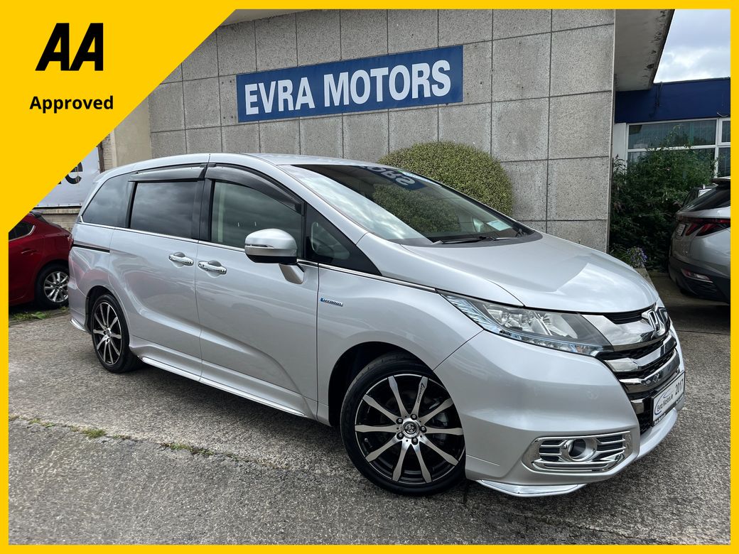 Image for 2017 Honda Odyssey ABSOLUTE 7 SEATER AUTOMATIC HYBRID 2.0 PETROL //HIGH SPEC//LOW MILES// 