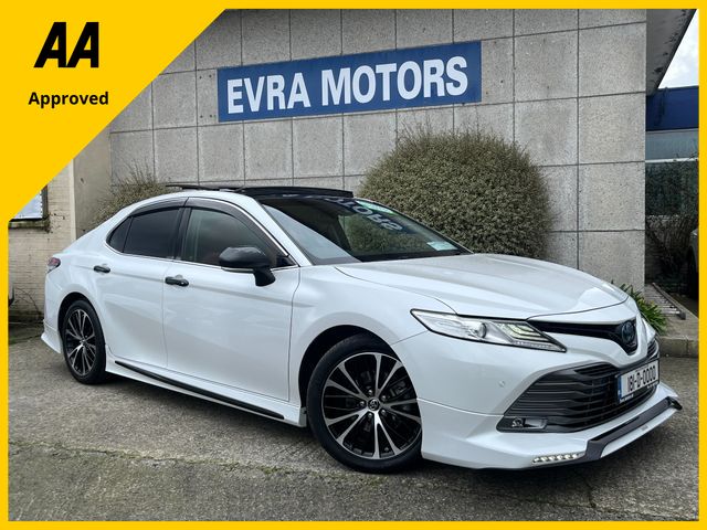 Image for 2018 Toyota Camry G AUTOMATIC HYBRID 2.5 PETROL //PANORAMIC GLASS ROOF//ADAPTIVE CRUISE CONTROL//KEYLESS ENTRY//REVERSE CAMERA//ELECTRIC DRIVERS SEAT//