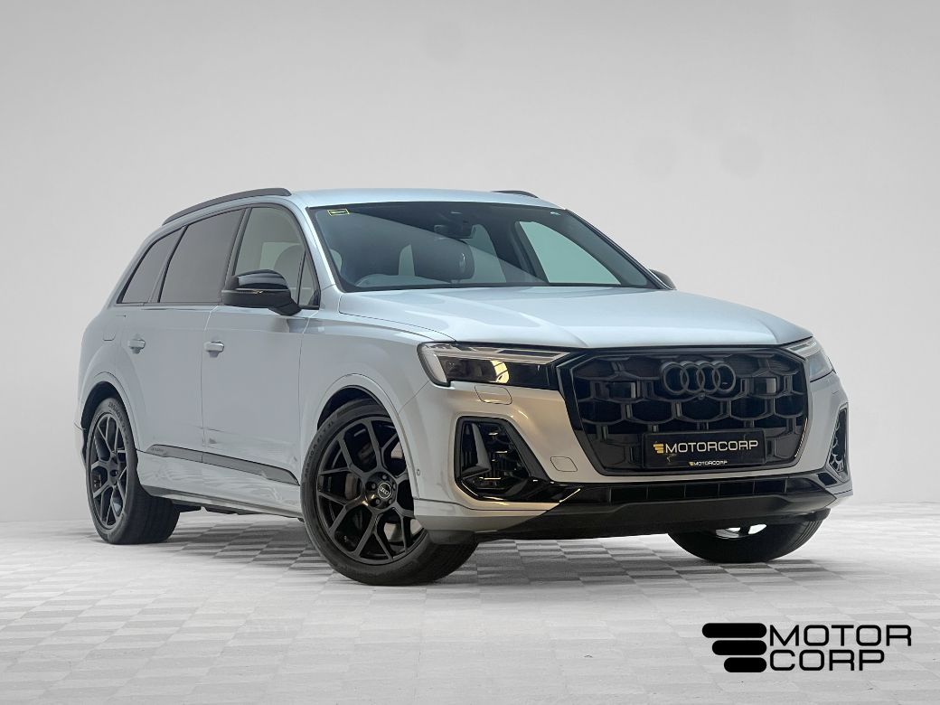 Image for 2024 Audi Q7 55 TFSI E BLACK EDITION QUATTRO