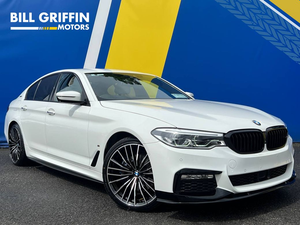 Image for 2017 BMW 5 Series 530e M-SPORT COMPETITION 2.0 HYBRID AUTO // HEADS-UP DISPLAY // ADAPTIVE CRUISE CONTROL // NEW 20" M5 COMPETITION ALLOYS