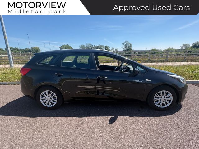 Image for 2013 Kia Ceed SW CRDI Excellent Condition! BLUETOOTH AIR CON, Six speed transmission, Rear Parking Sensors, Multi-Function Steering Wheel