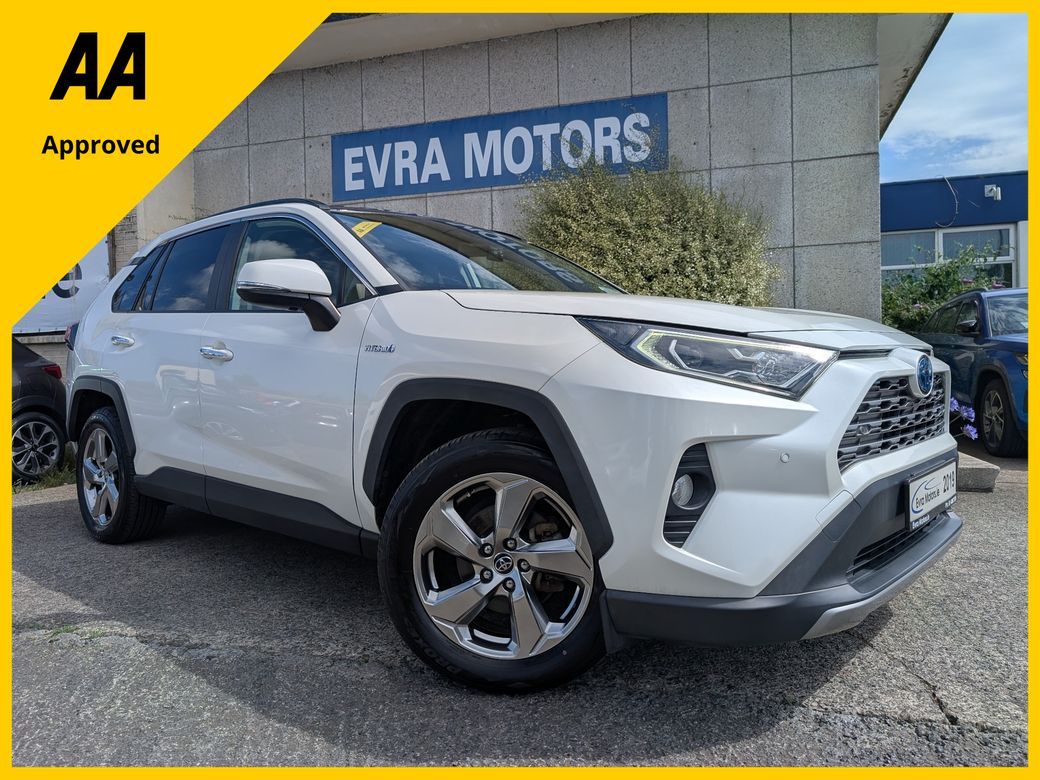 Image for 2019 Toyota Rav4 G 4WD LEATHER HYBRID AUTOMATIC 2.5 PETROL //HIGH SPEC///FULL LEATHER HEATED SEATS//REVERSE CAMERA//HEATED STEERING WHEEL//ADAPTIVE CRUISE CONTROL//PANORAMIC GLASS SUNROOF//