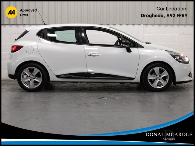 Image for 2015 Renault Clio Dynamique Medianav 75BHP 5DR