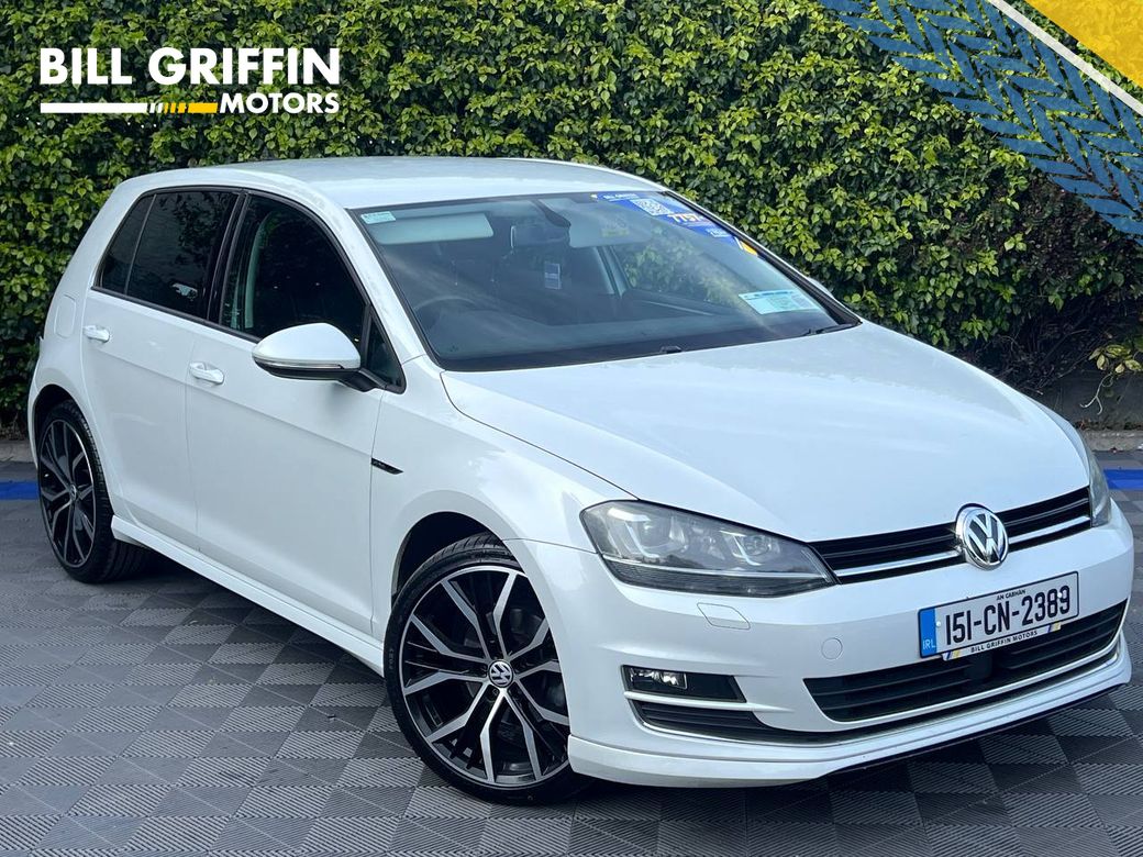 Image for 2015 Volkswagen Golf R-LINE PACK 1.2 TSI // NEW 19" DIAMOND CUT ALLOYS // REVERSE CAMERA // DUAL ZONE CLIMATE CONTROL