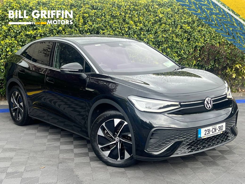 Image for 2023 Volkswagen ID.5 PRO FAMILY 77KWH // PANORAMIC SUNROOF // REVERSE CAMERA // DIGITAL CLUSTER