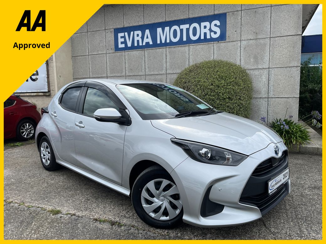 Image for 2021 Toyota Yaris AUTOMATIC HYBRID 1.5 PETROL //REVERSE CAMERA//ADAPTIVE CRUISE CONTROL//