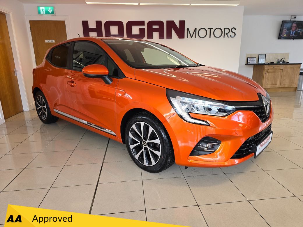 Image for 2021 Renault Clio Iconic TCE 100 5DR * Fabulous Spec * 