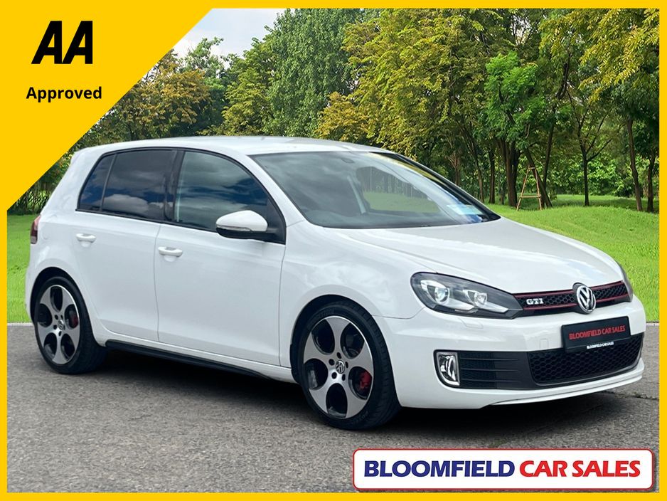 Image for 2011 Volkswagen Golf GTI 2.0 , DSG // LOW MILEAGE 