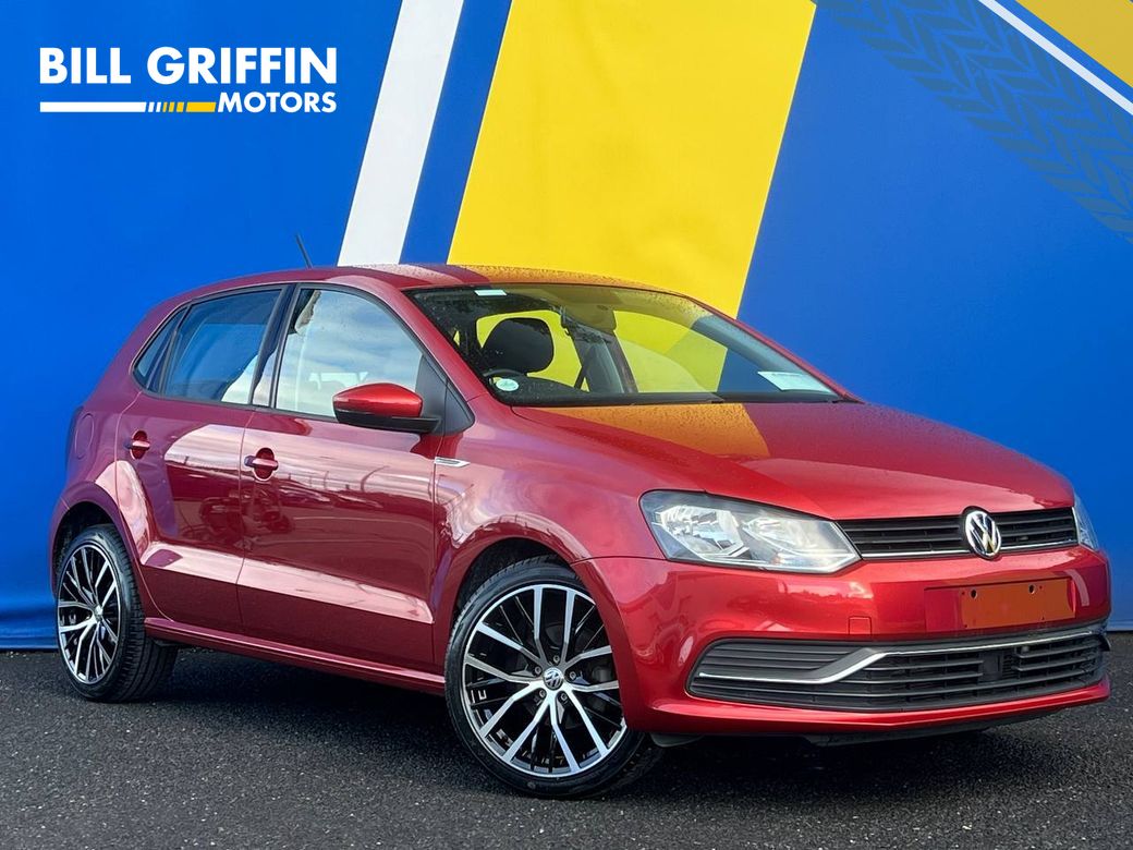 Image for 2016 Volkswagen Polo R-LINE PACK 1.2 TSI // NEW 17" ALLOYS // REVERSE CAMERA // NEW NCT