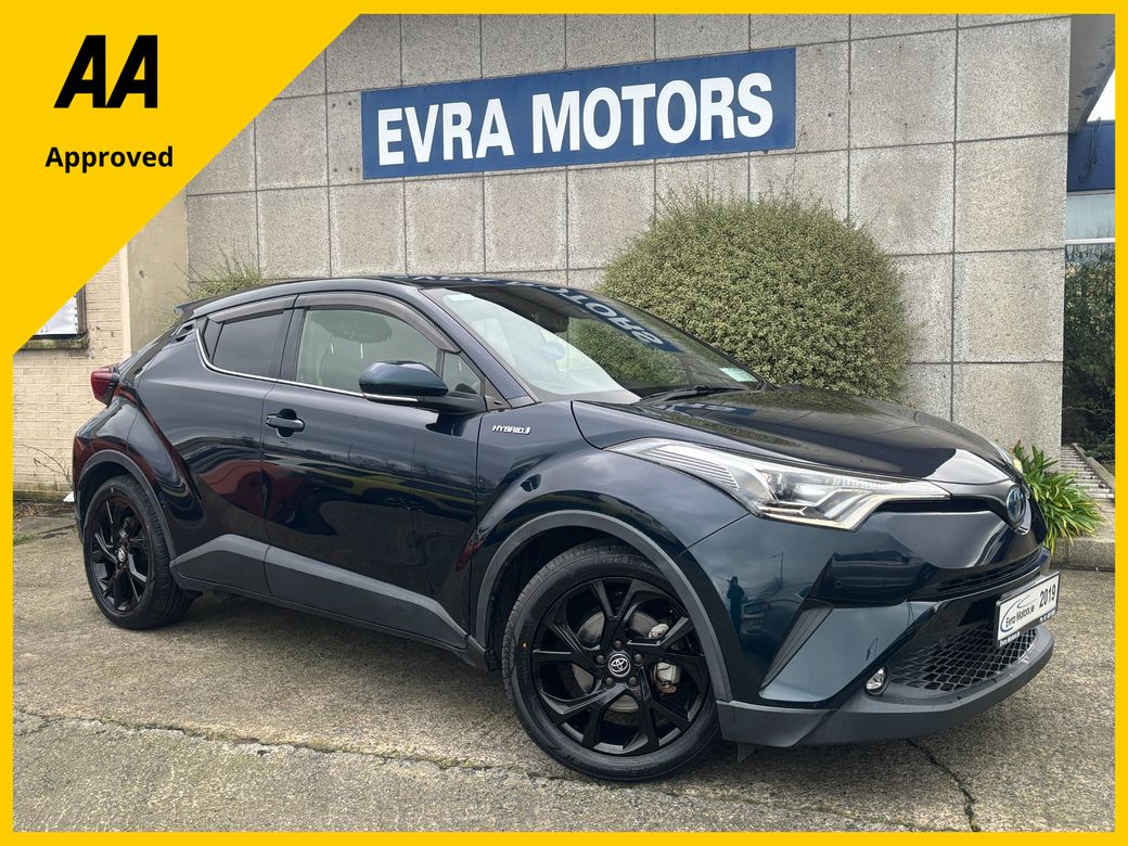 Image for 2019 Toyota C-HR SOL AUTOMATIC HYBRID 1.8 PETROL //LOW MILES//HIGH SPEC//HEATED HALF LEATHER SEATS//KEYLESS ENTRY//ADAPTIVE CRUISE CONTROL//