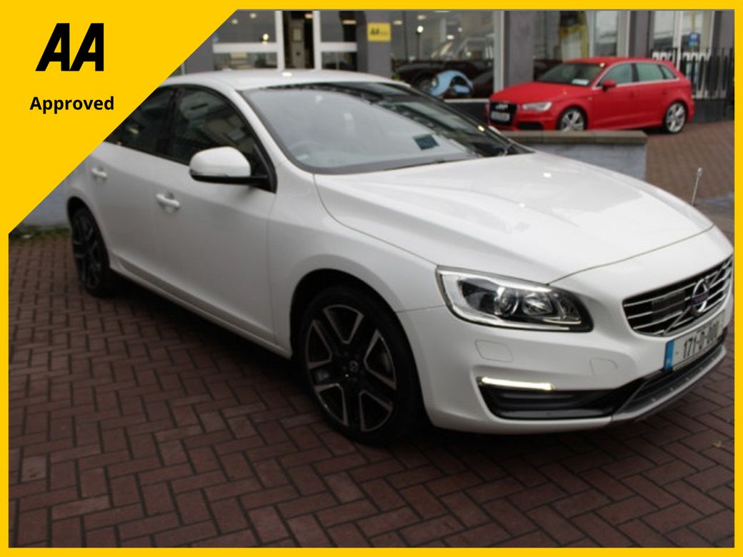 Image for 2017 Volvo S60 2.0D4 SE LUXURY PLUS 4DR SALOON AUTO WITH ONLY 35, 000 KMS // SHOWROOM CONDITION WELL WELL WORTH VIEWING // BUY WITH CONFIDENCE AA AND SIMI APPROVED DEALER 2025 // FINANCE ARRANGED // ALL TRADE INS WE