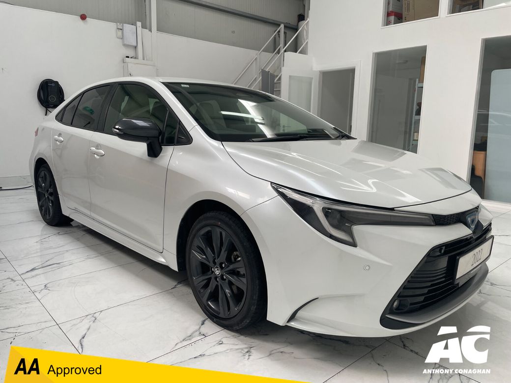 Image for 2022 Toyota Corolla 1.8 Hybrid Luna Sport Saloon