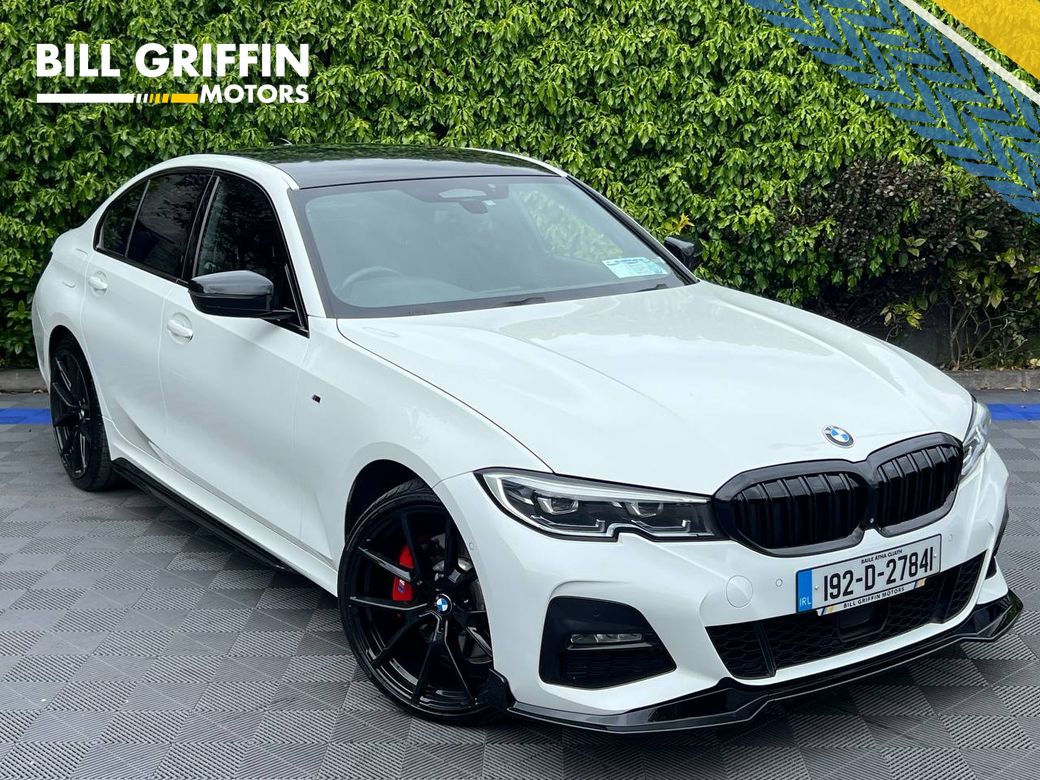 Image for 2019 BMW 3 Series 330e M-SPORT COMPETITION 2.0 HYBRID // 20" PERFORMANCE ALLOYS // LEATHER HEATED SEATS // PARKING SENSORS