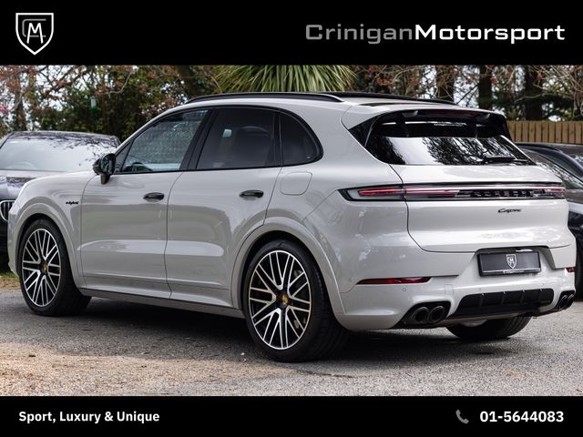 Image for 2025 Porsche Cayenne V6 E-Hybrid Exclusive Manufaktur