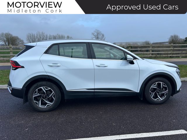 Image for 2024 Kia Sportage 1.6d Premium Spec, **1 owner from new** **warranty til 2031** Selectable Drive Mode, Reversing Camera, Parking Sensors, 