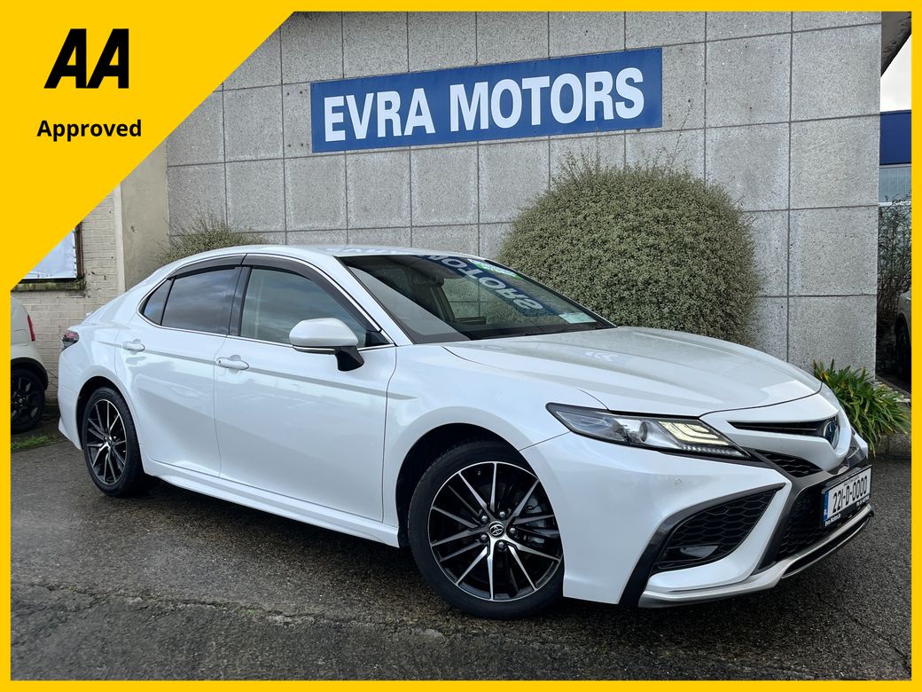 Image for 2022 Toyota Camry WS HYBHYBRID AUTOMATIC 2.5 PETROL //HIGH SPEC//JBL SOUND SYSTEM//FULL LEATHER HEATED SEATS//ADAPTIVE CRUISE CONTROL//KEYLESS ENTRY//