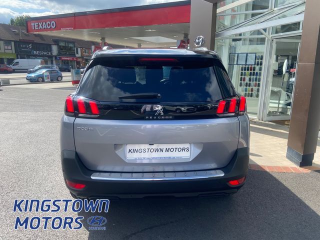 Image for 2023 Peugeot 5008 Allure 1.2 Auto 