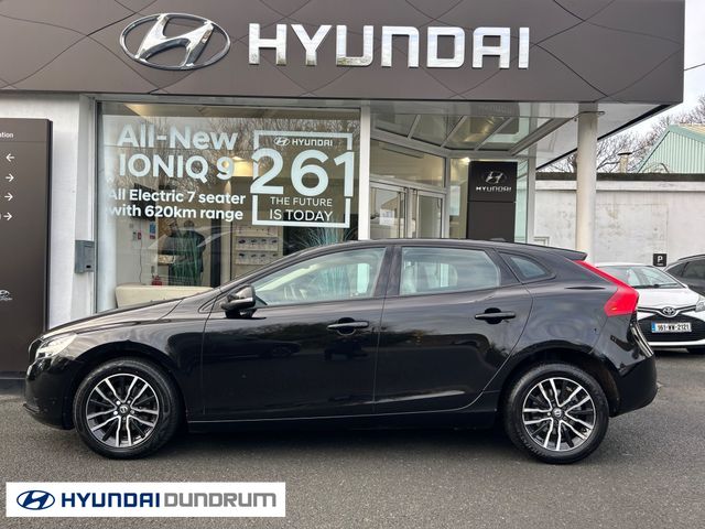 Image for 2018 Volvo V40 D2 MOM ED 5DR