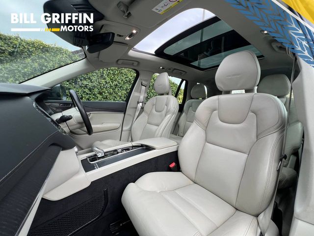 Image for 2019 Volvo XC90 T8 INSCRIPTION 2.0 HYBRID 7-SEATER // OPENING PAN ROOF // HARMAN/KARDON // DIGITAL CLUSTER