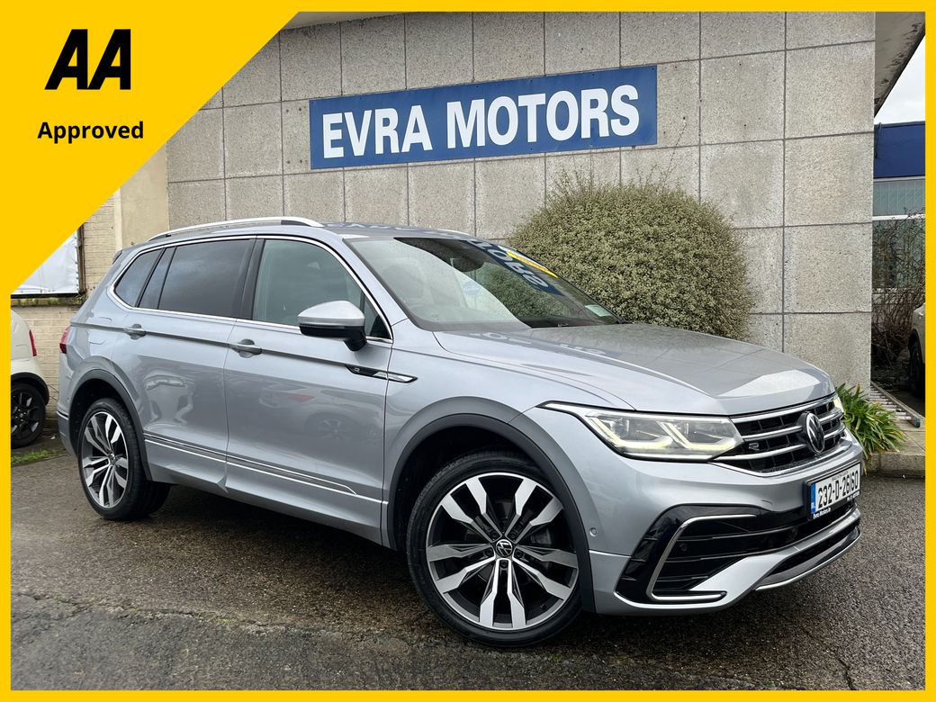 Image for 2023 Volkswagen Tiguan Allspace R-LINE 7 SEATER AUTOMATIC 2.0 TDI DIESEL //SAT NAV//ADAPTIVE CRUISE CONTROL//REVERSE CAMERA//HEATED SEATS AND STEERING WHEEL//