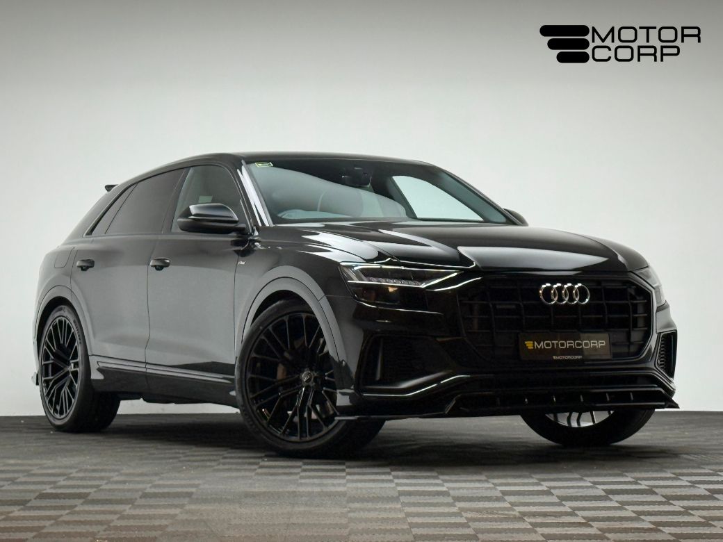 Image for 2023 Audi Q8 BLACK ED S LINE 55 TFSI E QUATTRO