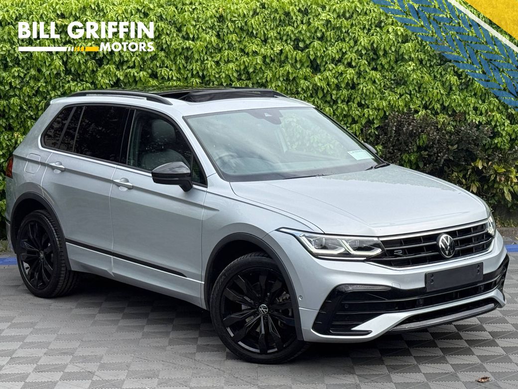 Image for 2024 Volkswagen Tiguan R-LINE BLACK EDITION 1.4 eTSI HYBRID // VERY LOW MILEAGE // OPENING PAN ROOF // APPLE CARPLAY/ANDROID AUTO 