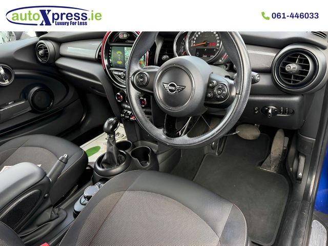 Image for 2018 Mini Cooper D 1.5 Automatic, Reversing camera
