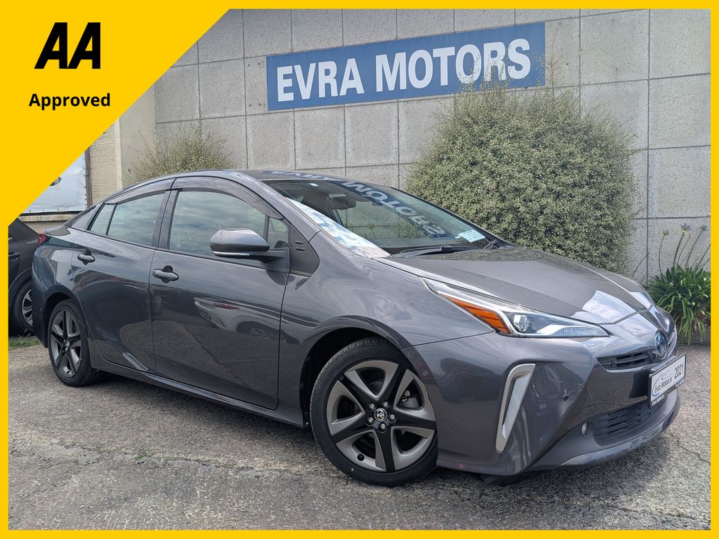 Image for 2021 Toyota Prius TOURING SELECTION AUTOMATIC HYBRID 1.8 PETROL //HIGH SPEC//LOW MILES//FULL LEATHER HEATED SEATS//REVERSE CAMERA//KEYLESS ENTRY//ADAPTIVE CRUISE CONTROL//