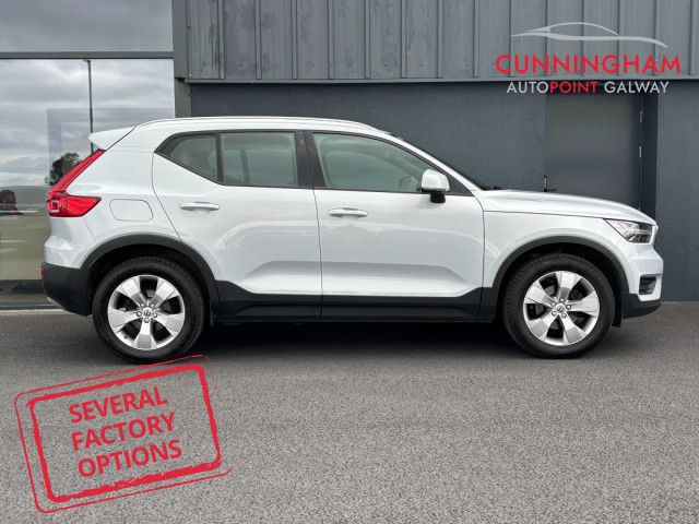 Image for 2020 Volvo XC40 D3 Momentum Pro (Adaptive Cruise / Premium Sound / Wireless Chg'ing / BLIS)