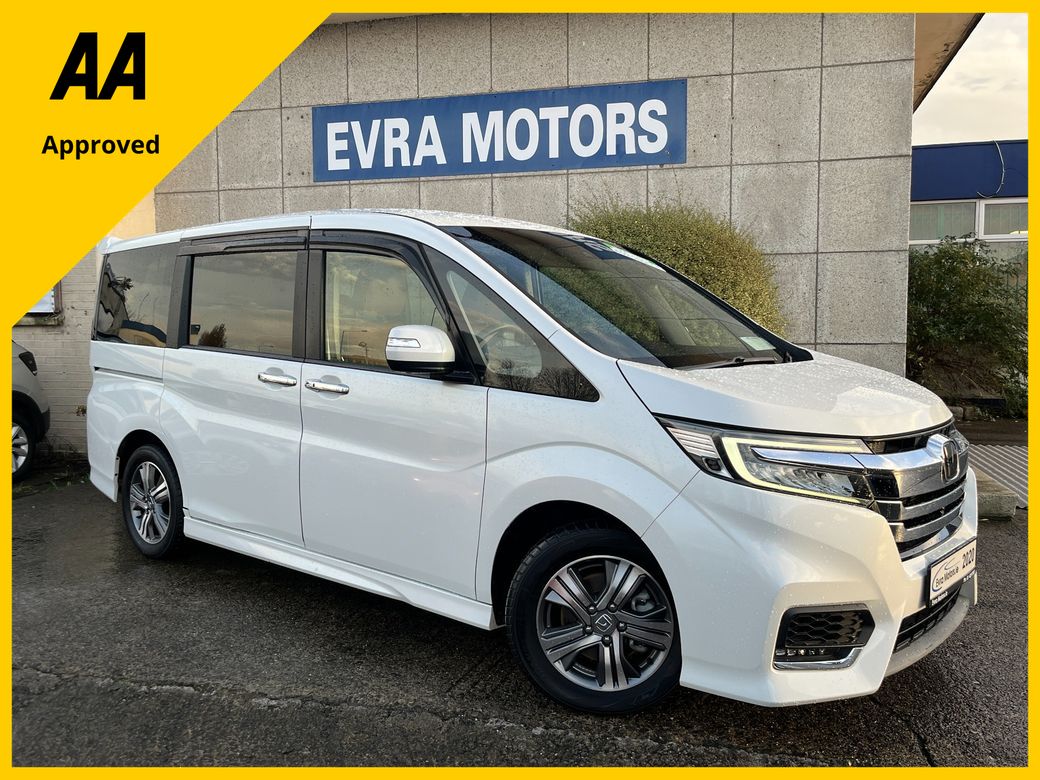Image for 2020 Honda Stepwagon 7 SEATER AUTOMATIC HYBRID 2.0 PETROL //REVERSE CAMERA//KEYLESS ENTRY//POWER SLIDING REAR DOORS// 