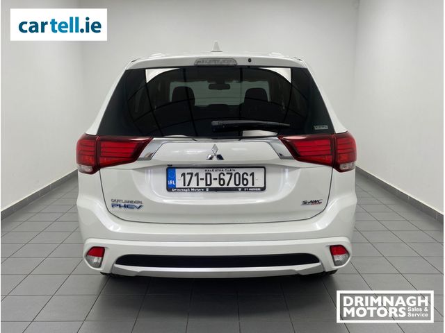 Image for 2017 Mitsubishi Outlander Hybrid GH3H presented in pristine condition 