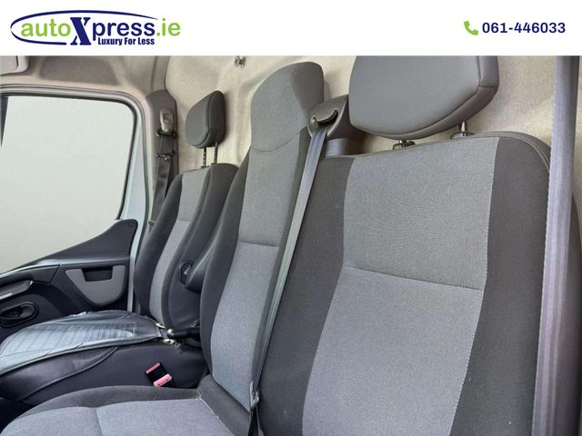 Image for 2016 Nissan NV400 L2H2 Panel Van – Low Loading Height