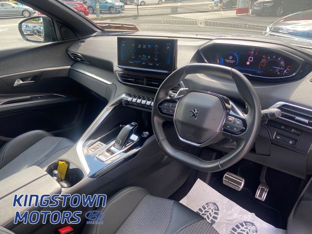 Image for 2023 Peugeot 5008 Allure 1.2 Auto 