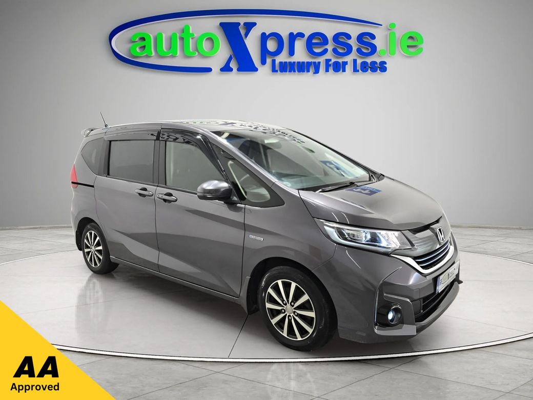 Image for 2017 Honda Freed + 1.5 Hybrid Automatic, Reversing camera