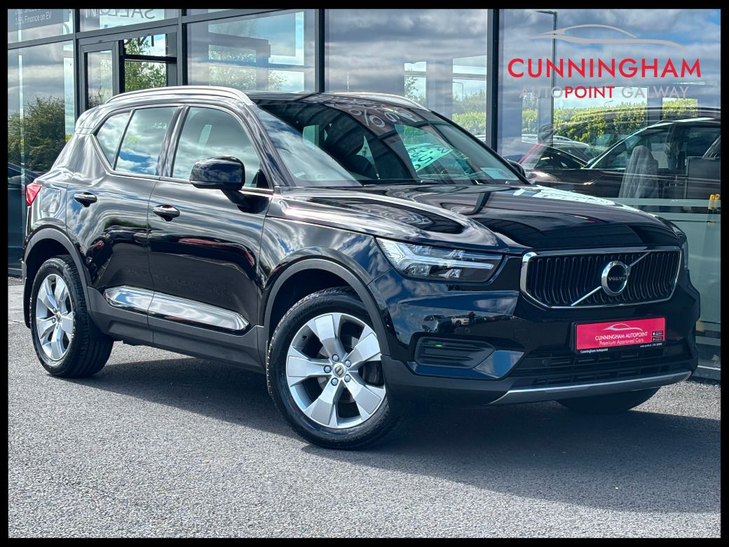 Image for 2022 Volvo XC40 T2 Momentum [Several Optional Extras]