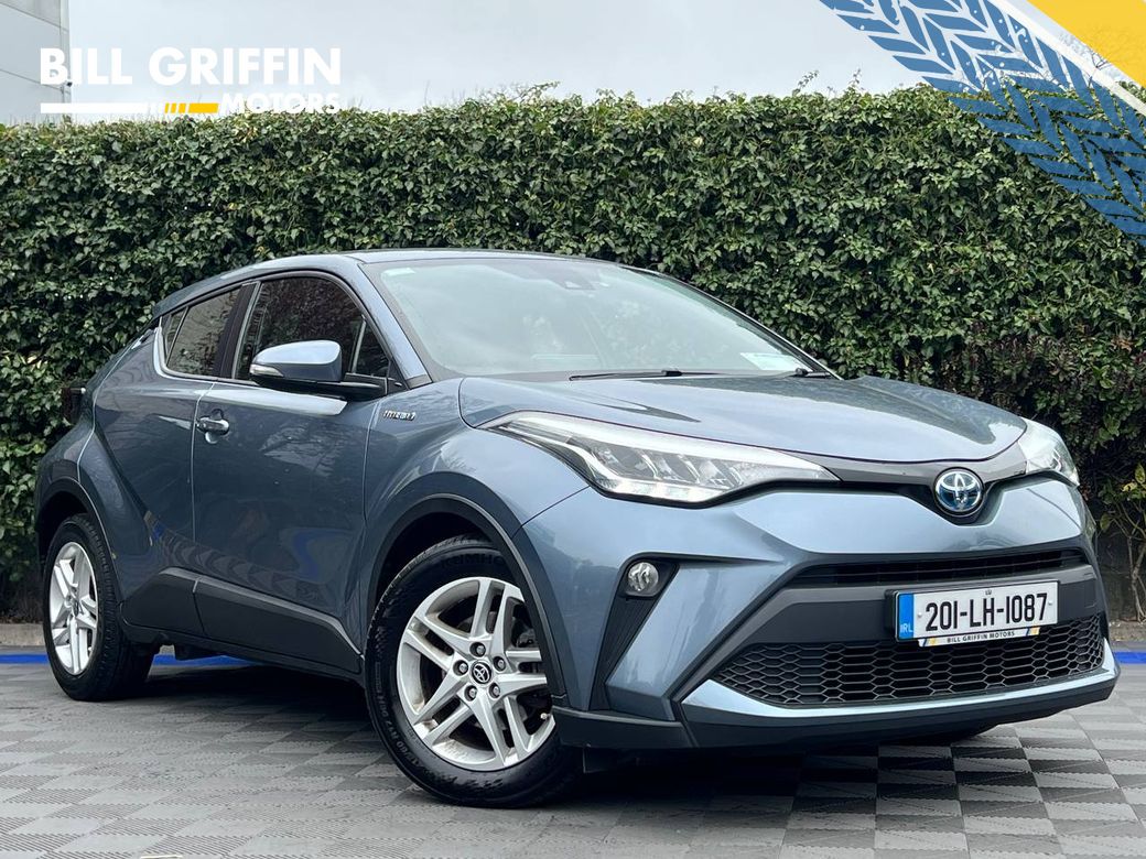 Image for 2020 Toyota C-HR LUNA 1.8 HYBRID // REVERSE CAMERA // DUAL ZONE CLIMATE CONTROL // SERVICE HISTORY