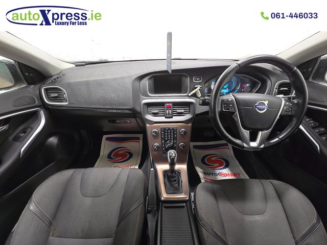 Image for 2014 Volvo V40 1.6 T4 Cross Country Automatic, Reversing camera