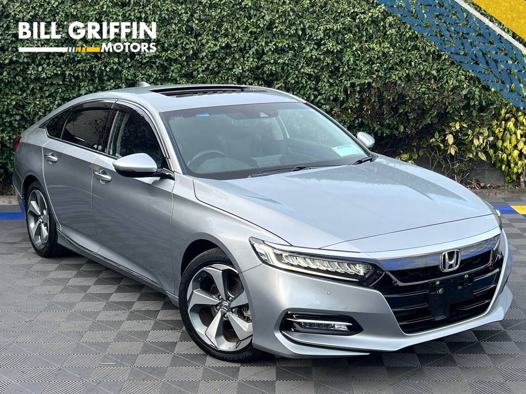 Image for 2020 Honda Accord 2.0 HYBRID ** HUGE SPEC ** // OPENING SUNROOF // LEATHER HEATED SEATS // HEADS-UP DISPLAY