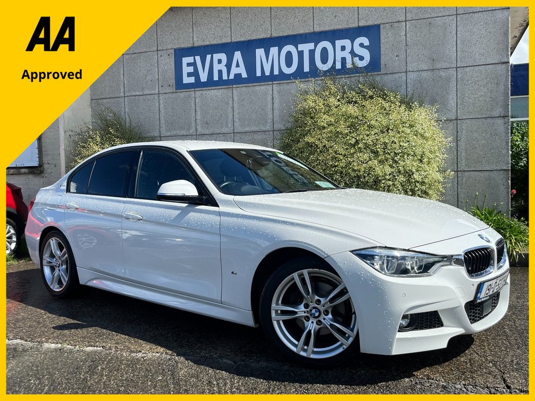 Image for 2019 BMW 3 Series 330e M-SPORT AUTOMATIC 2.0 PETROL HYBRID PHEV //HIGH SPEC//LOW MILES//FULL LEATHER HEATED ELECTRIC SEATS//REVERSE CAMERA//KEYLESS ENTRY//ADAPTIVE CRUISE CONTROL//