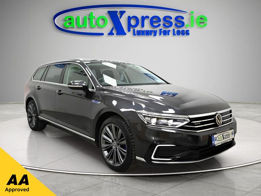 Image for 2020 Volkswagen Passat 1.4 TSI GTE Advance Estate Automatic