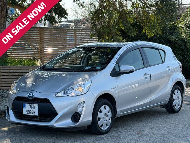 Image for 2017 Toyota Aqua Automatic. Folding Mirrors
