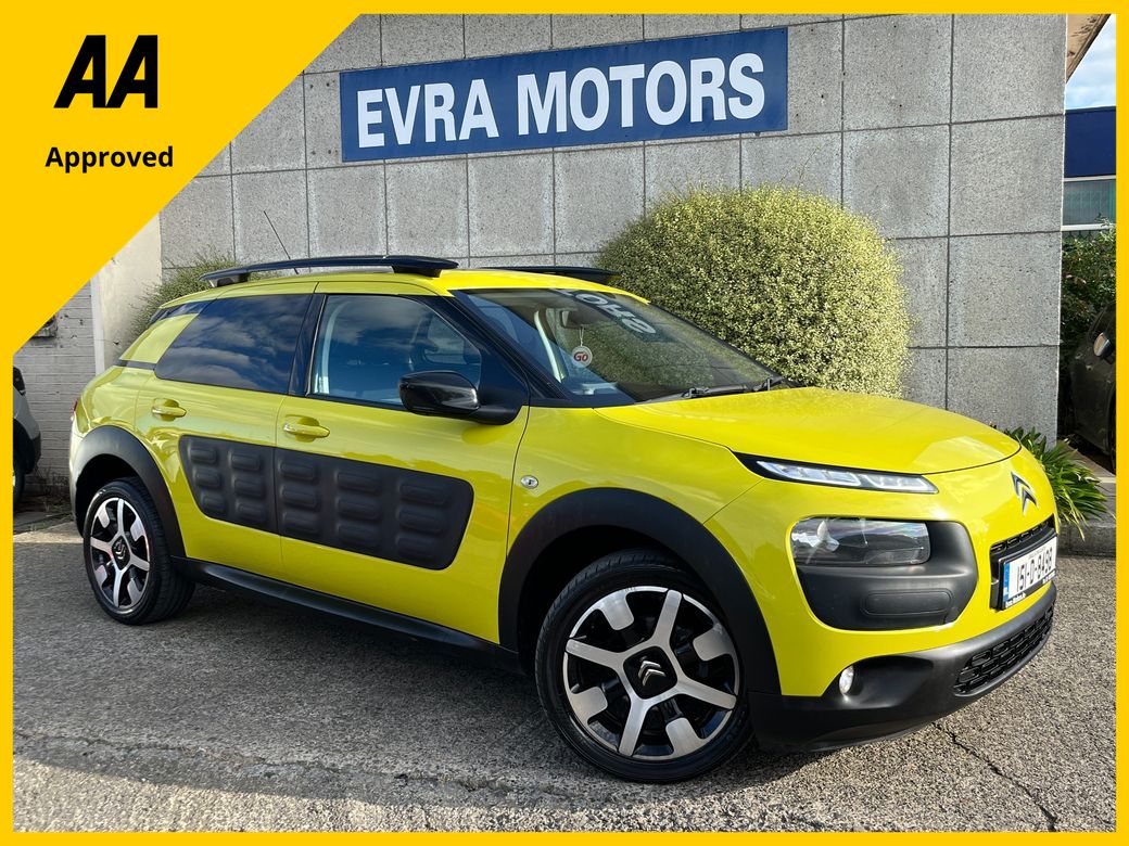 Image for 2015 Citroen C4 Cactus FLAIR 1.2 PETROL //PANORAMIC GLASS ROOF//REVERSE CAMERA//SAT NAV// 