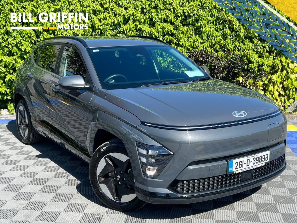 Image for 2026 Hyundai Kona E ADVANCE LONG RANGE 65.4 KWH // ONLY 3, 800 KM FROM NEW // HEATED SEATS // VIRTUAL COCKPIT 