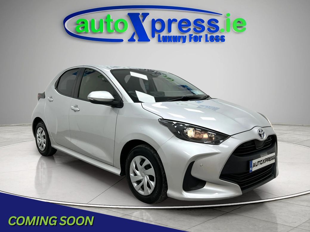 Image for 2021 Toyota Yaris 1.5 HYBRID X Automatic, Reversing camera